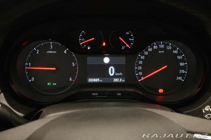 Opel Grandland X 1,6 CDTI 88kW Tažné Záruk 2017