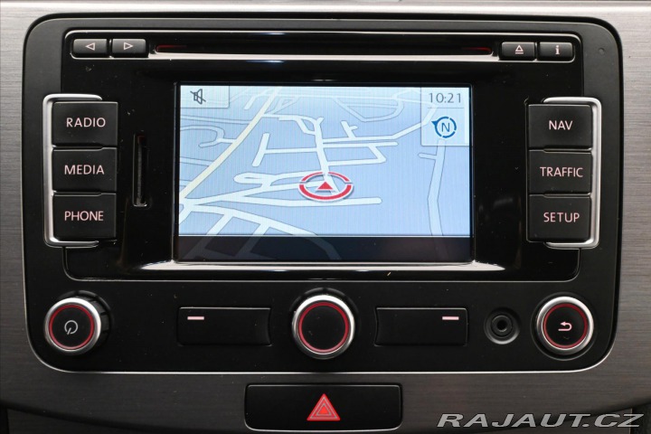 Volkswagen Passat 1,6 TDI 77 kW Navi Záruka 2011