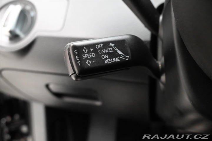 Volkswagen Passat 1,6 TDI 77 kW Navi Záruka 2011