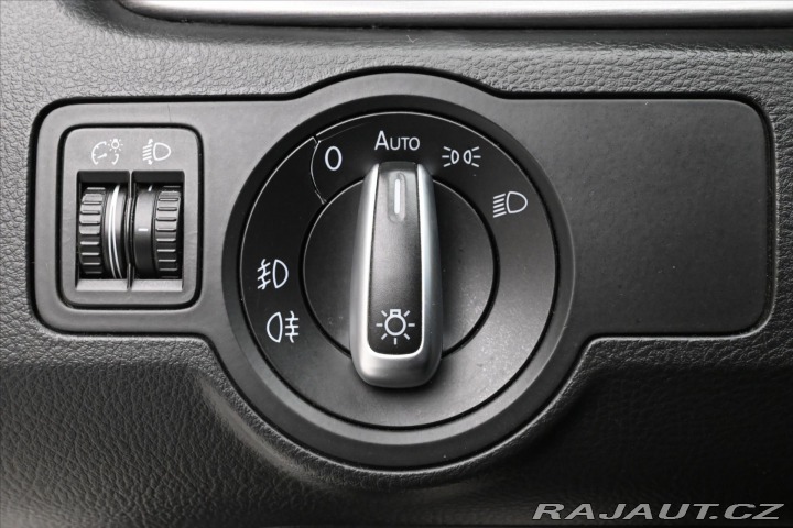 Volkswagen Passat 1,6 TDI 77 kW Navi Záruka 2011