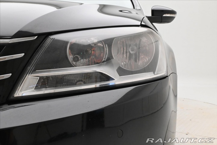 Volkswagen Passat 1,6 TDI 77 kW Navi Záruka 2011