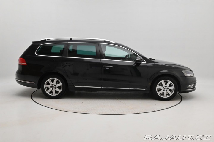 Volkswagen Passat 1,6 TDI 77 kW Navi Záruka 2011
