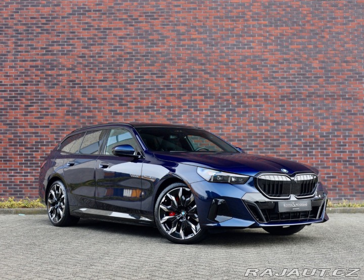 BMW 5 Touring  550e  xDrive M S 2025
