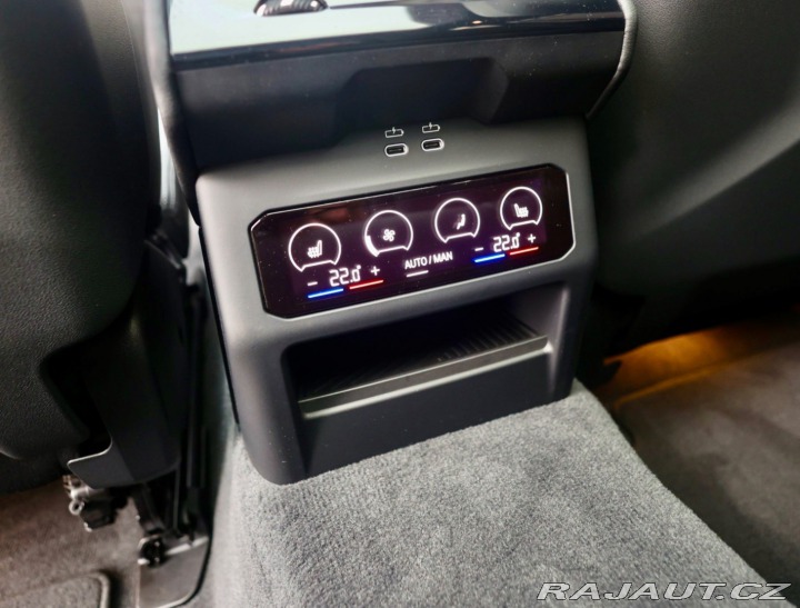 BMW 5 Touring  550e  xDrive M S 2025