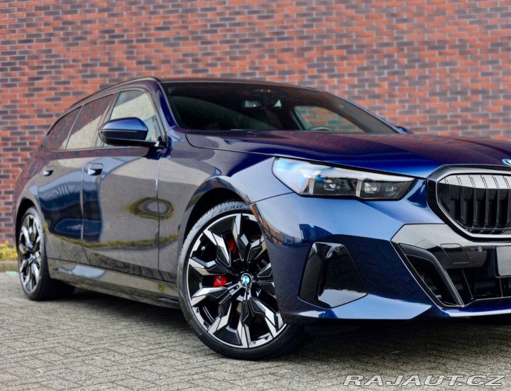 BMW 5 Touring  550e  xDrive M S 2025