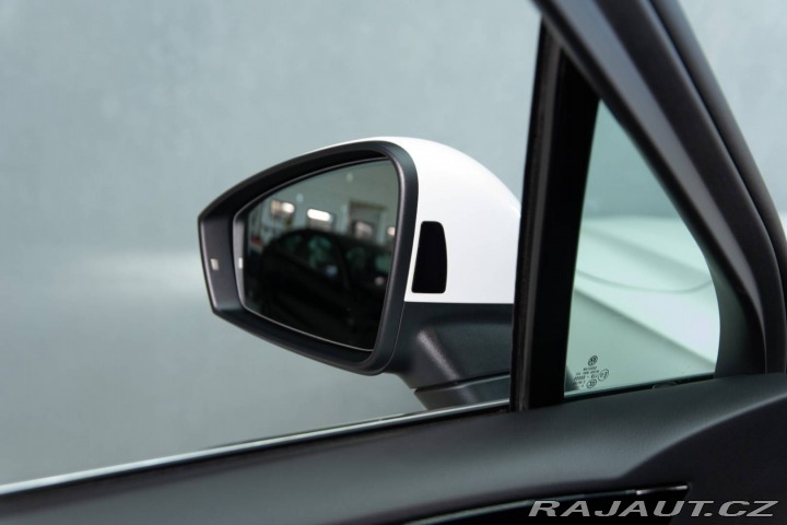 Volkswagen Touareg 3.0 V6 TDI SCR 286k R-Li 2018