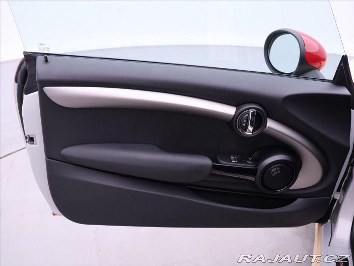 Mini Cooper 2,0 JCW 170kW H&K Chi 2016