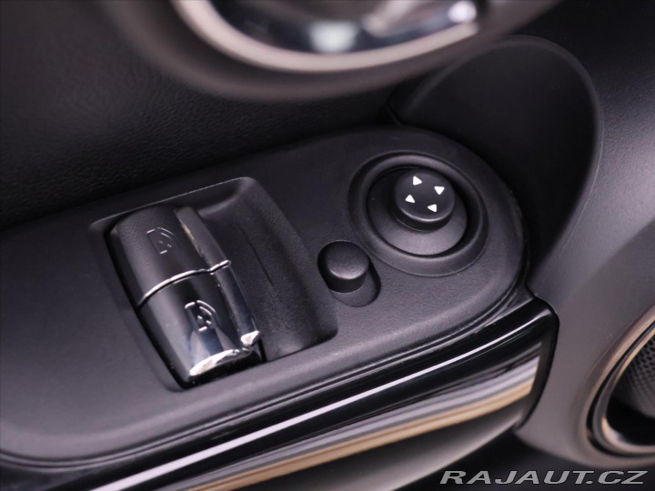 Mini Cooper 2,0 JCW 170kW H&K Chi 2016