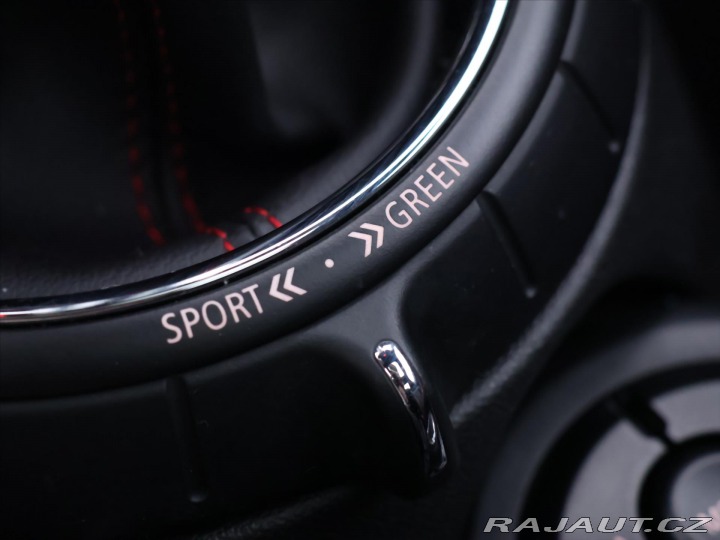 Mini Cooper 2,0 JCW 170kW H&K Chi 2016