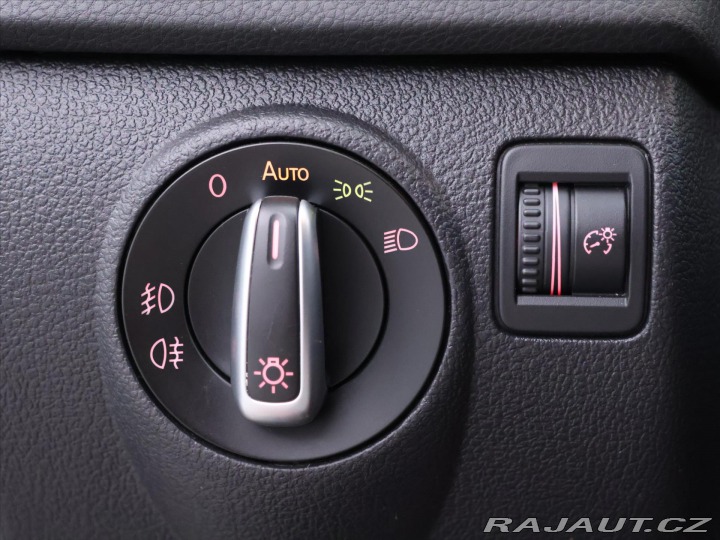 Volkswagen Tiguan 2,0 TDI 103kW 4M Sport Xe 2012