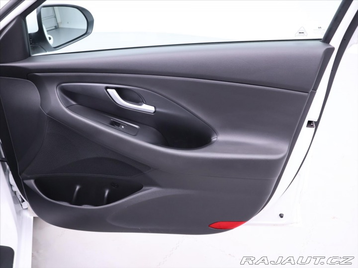 Hyundai i30 1,5 T-GDI 118kW Family Sm 2022