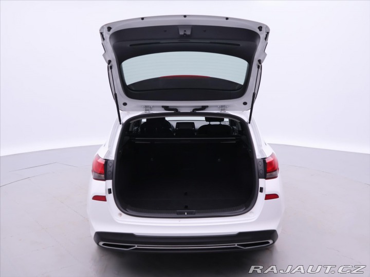 Hyundai i30 1,5 T-GDI 118kW Family Sm 2022