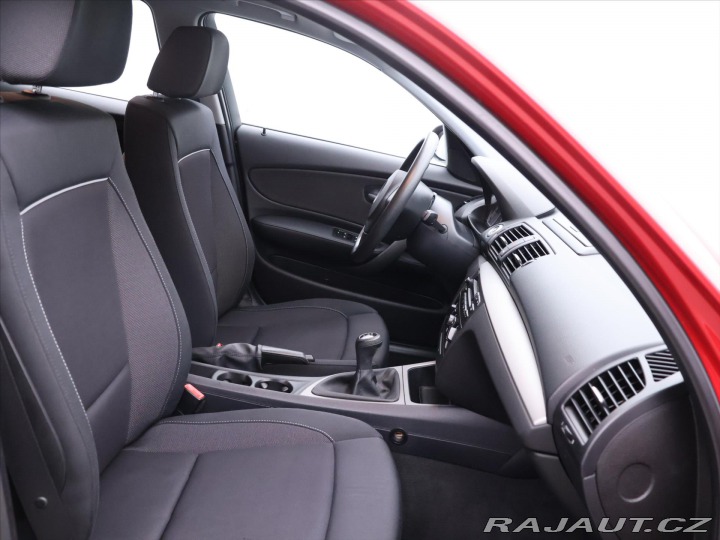 BMW 1 1,6 i 90kW CZ 106 Tis.Km 2009