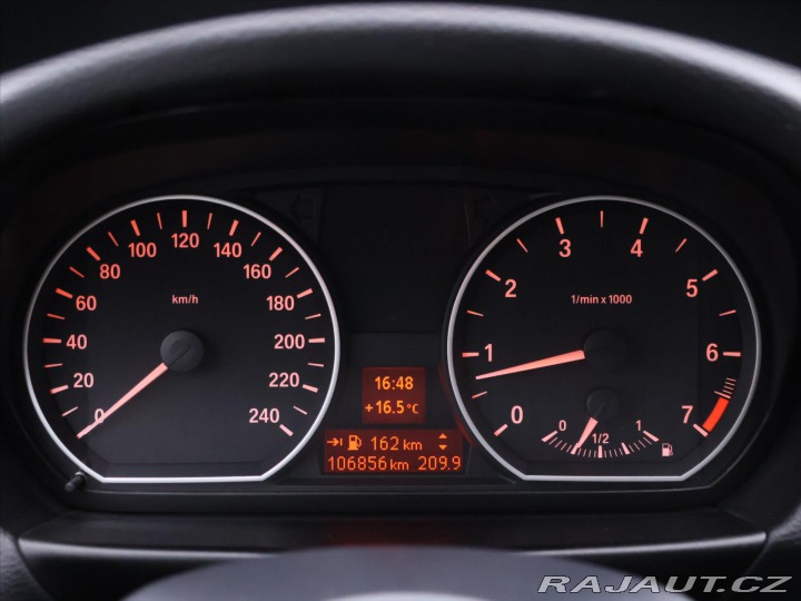 BMW 1 1,6 i 90kW CZ 106 Tis.Km 2009