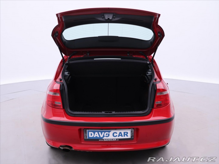 BMW 1 1,6 i 90kW CZ 106 Tis.Km 2009