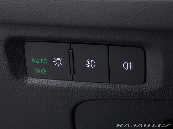 Škoda Octavia 1.0 TSI Business 1.Maj DP 2021