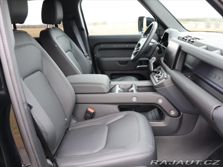 Land Rover Defender 5,0 110 P425 X-DYNAMIC CZ 2025