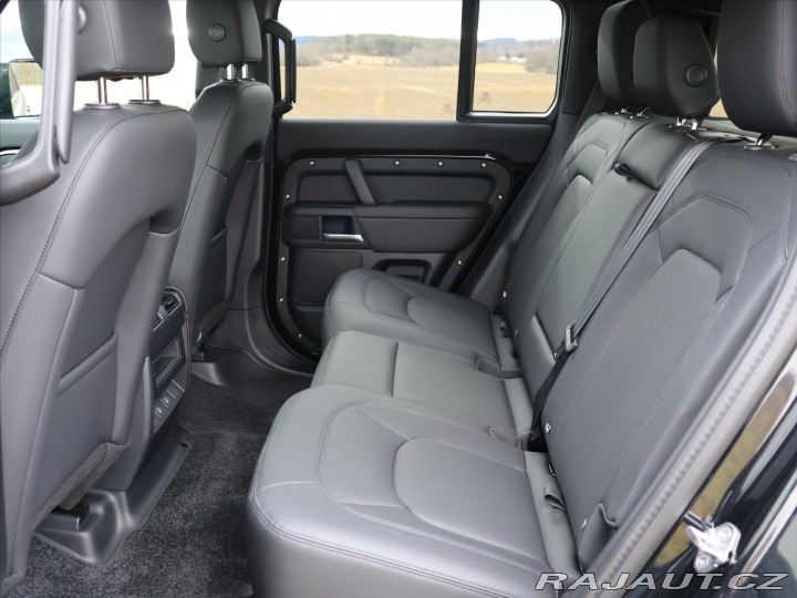 Land Rover Defender 5,0 110 P425 X-DYNAMIC CZ 2025