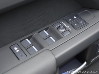 Land Rover Defender 5,0 110 P425 X-DYNAMIC CZ 2025