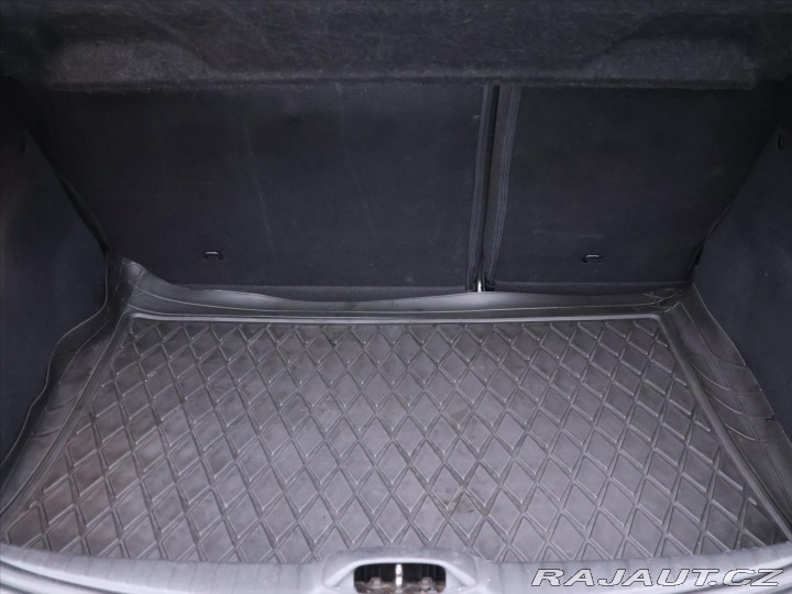 Peugeot 208 1,2 PureTech 60kW CZ Acti 2017