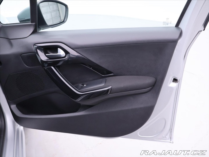 Peugeot 208 1,2 PureTech 60kW CZ Acti 2017