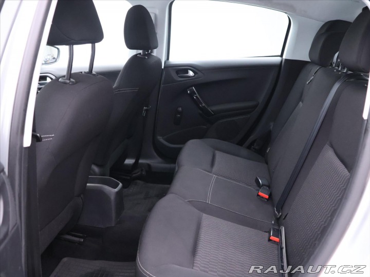 Peugeot 208 1,2 PureTech 60kW CZ Acti 2017