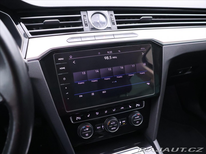 Volkswagen Passat 2,0 TDI 110kW 4M R-line L 2015