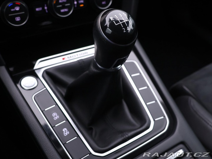 Volkswagen Passat 2,0 TDI 110kW 4M R-line L 2015