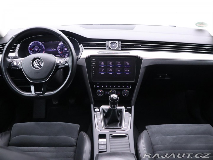 Volkswagen Passat 2,0 TDI 110kW 4M R-line L 2015