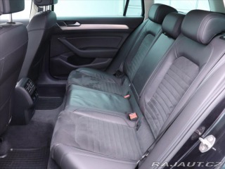 Volkswagen Passat 2,0 TDI 110kW 4M R-line L 2015