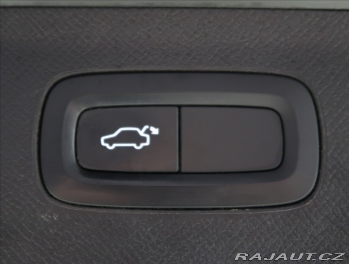 Volvo XC90 2,0 D5 AWD MOMENTUM 7 MÍS 2017