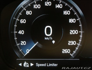 Volvo XC90 2,0 D5 AWD MOMENTUM 7 MÍS 2017