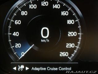 Volvo XC90 2,0 D5 AWD MOMENTUM 7 MÍS 2017