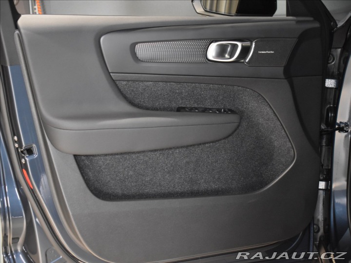 Volvo EC40 Plus  Single Motor Ext. 2025