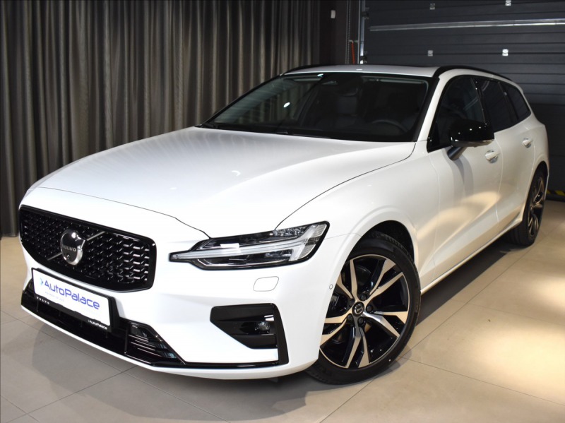 Volvo V60 2,0 B4  Ultra Dark