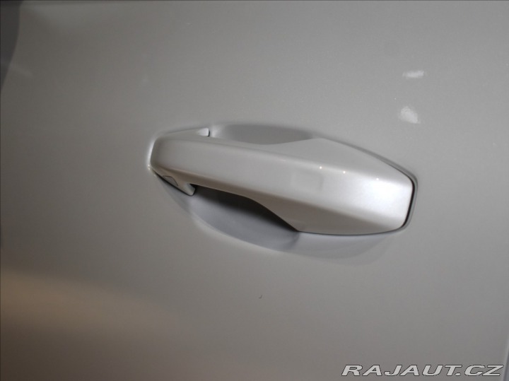 Volvo V60 2,0 B4  Ultra Dark 2025