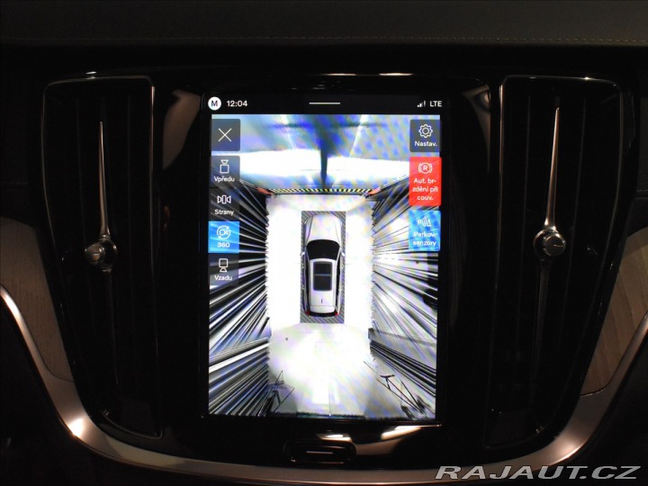 Volvo V60 2,0 B4  Ultra Dark 2025