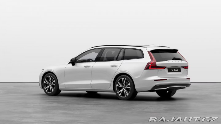 Volvo V60 2,0 B4  Ultra Dark 2025
