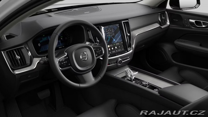 Volvo V60 2,0 B4  Ultra Dark 2025