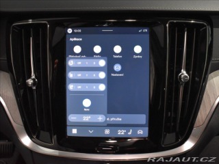 Volvo V60 2,0 B4  Ultra Dark 2025