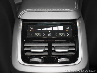 Volvo V60 2,0 B4  Ultra Dark 2025