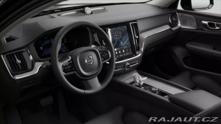 Volvo V60 2,0 B4  Ultra Dark 2025