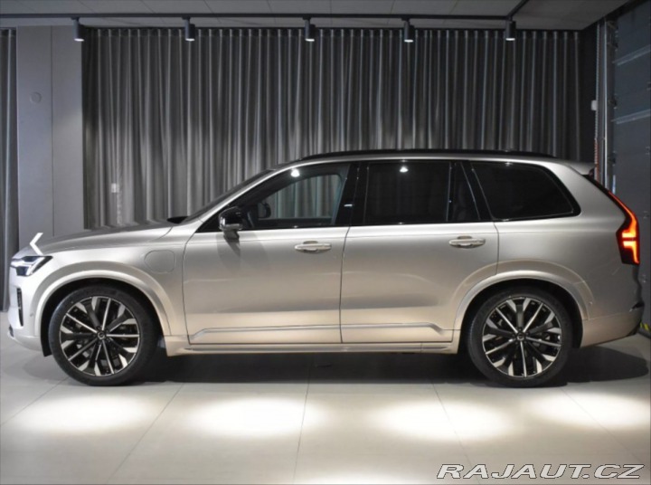 Volvo XC90 2,0 T8  Plus Dark 2026