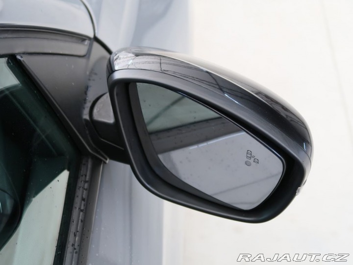 Peugeot 208 1.2HYBRID,CZ,1Maj,ALLURE, 1800