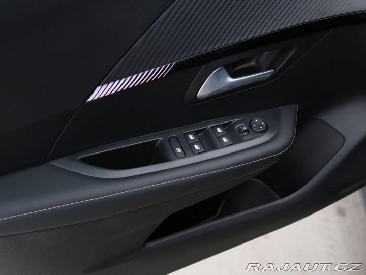 Peugeot 208 1.2HYBRID,CZ,1Maj,ALLURE, 1800