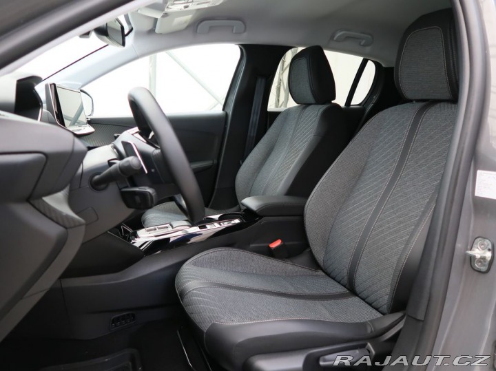 Peugeot 208 1.2HYBRID,CZ,1Maj,ALLURE, 1800