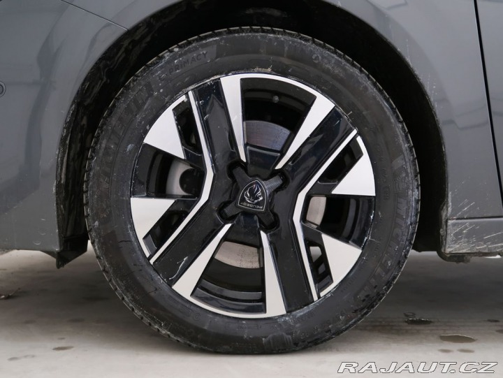 Peugeot 208 1.2HYBRID,CZ,1Maj,ALLURE, 1800