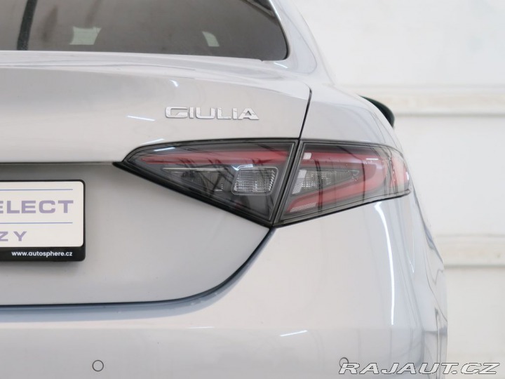 Alfa Romeo Giulia 2.0TURBO,CZ,1Maj,VELOCE,A 1800