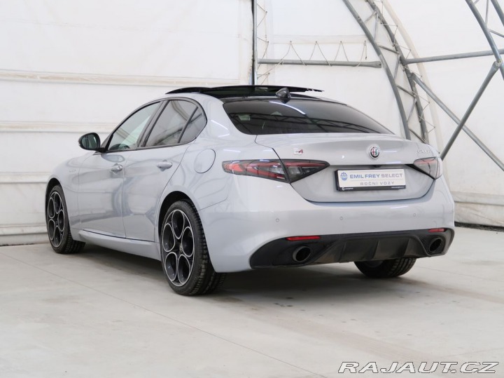 Alfa Romeo Giulia 2.0TURBO,CZ,1Maj,VELOCE,A 1800
