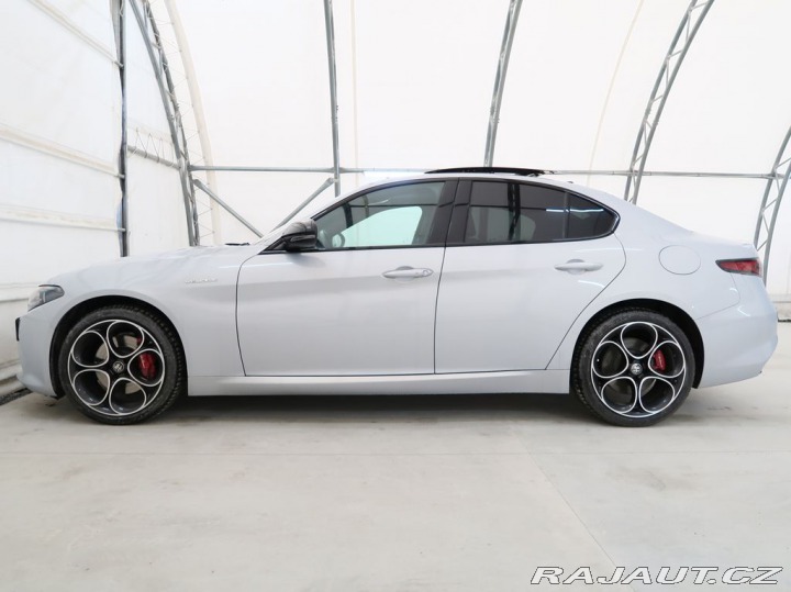 Alfa Romeo Giulia 2.0TURBO,CZ,1Maj,VELOCE,A 1800